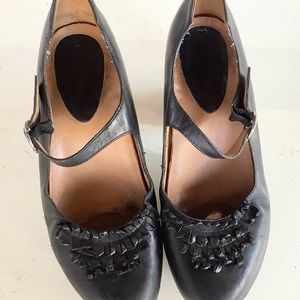 Vintage Earthies size 7